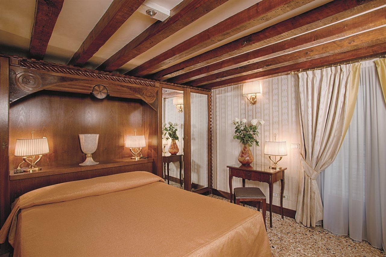 Hotel Palazzo Stern Venice Luaran gambar